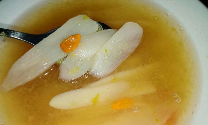山药糖水的制作方法（健康美味的营养糖水）