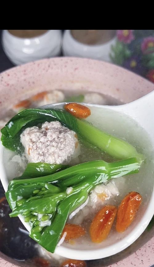 山药肉丸子的做法（营养美味的家常菜谱）