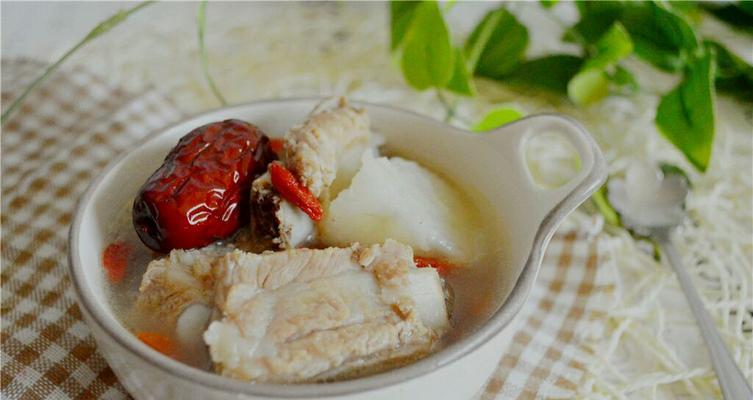 山药苦瓜排骨汤做法大全（家常营养汤菜）