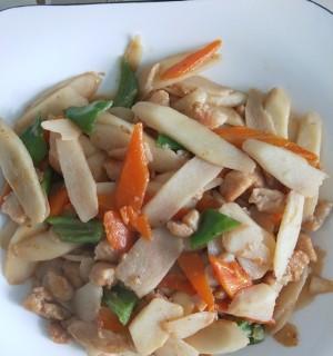 山药炒肉，健康美味的家常菜（怎样让山药与肉类搭配更加完美）