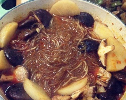 山西大烩菜：传统美食的瑰宝