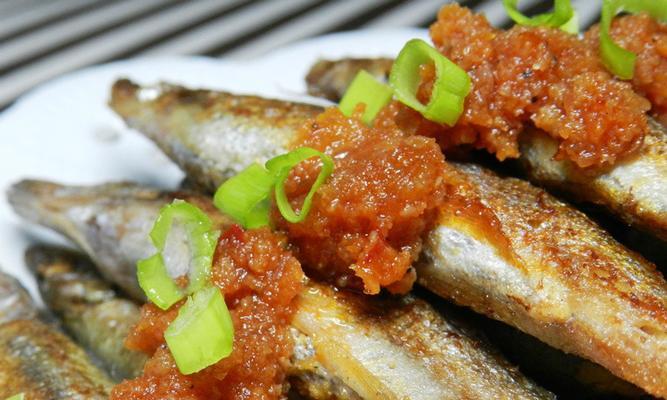 美食天堂——山苏拌XO酱（教你轻松制作这款鲜美可口的美食佳肴）