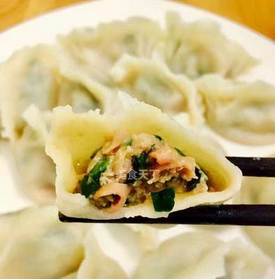 山菜水饺的制作方法（自家制作美味的山菜水饺）