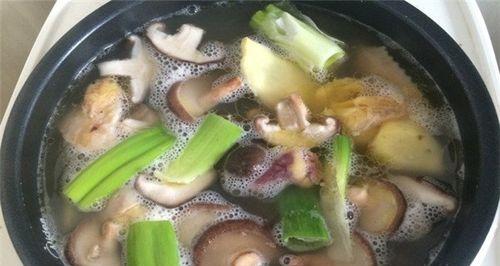砂锅羊肉粥清炖法，让你吃出滋味（一碗香醇的羊肉粥）