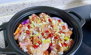 砂锅土鸡汤，滋补养生的美味佳品（家庭必备）