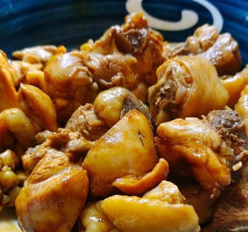 学习砂锅鸡的做法，做一桌美味佳肴（传承美食文化）