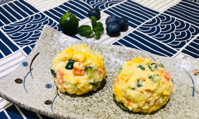用沙拉土豆泥打造美味佳肴（健康简易）