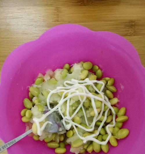 自制美味草莓沙拉酱（以新鲜草莓为主材料）