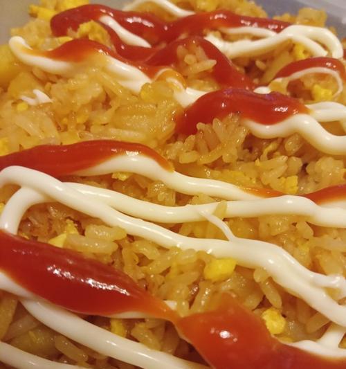 美味可口的沙拉酱炒饭（快速简单的炒饭做法）