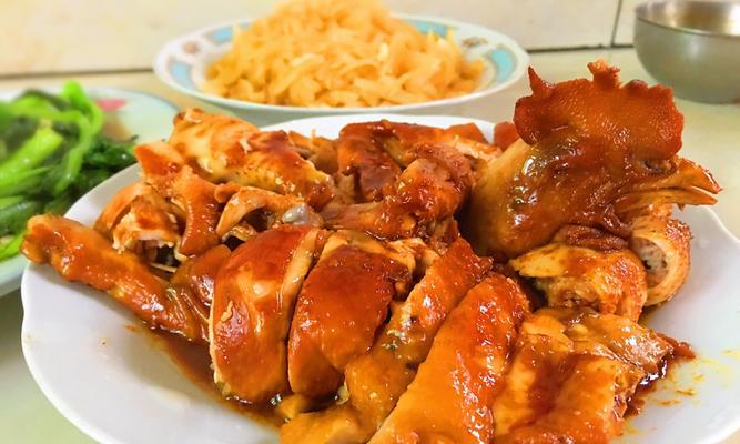 沙姜酱油鸡的制作方法（传统美食烹制技巧、香料调味秘诀）
