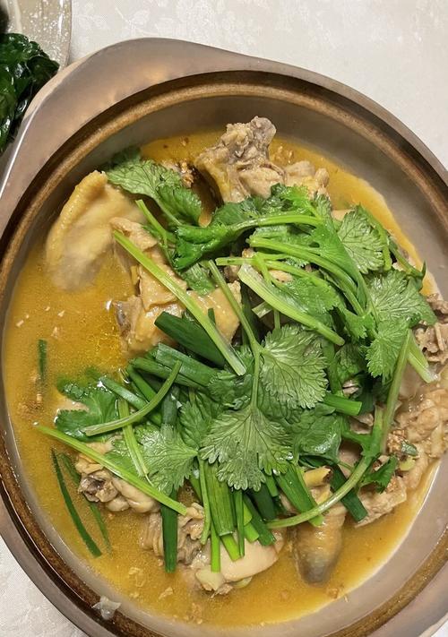 学做中餐厅同款麻油沙姜鸡（用三味调料入味）