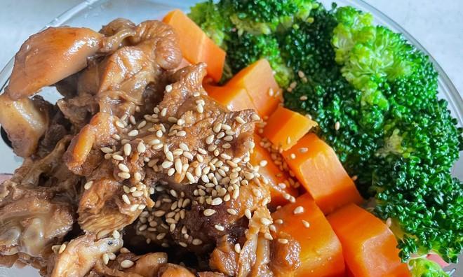 尽享日式美食，做一份照烧鸡腿饭（跟着步骤学做）