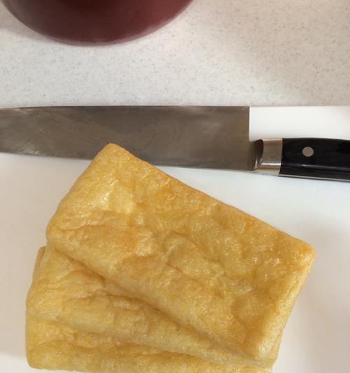 轻松学会日式味增汤的做法（热腾腾的味增汤）