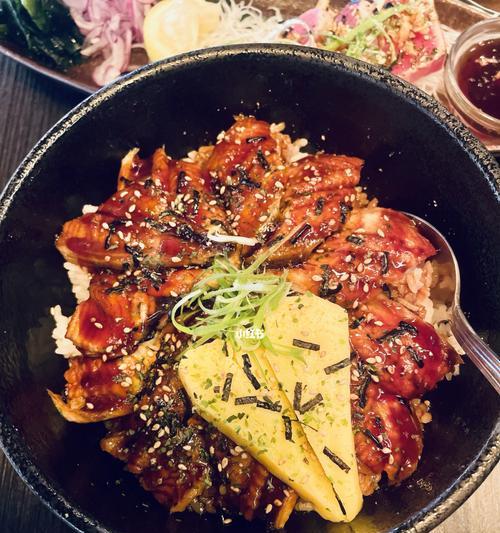 享受日式鳗鱼饭的独特风味（从购买到烹饪全攻略）