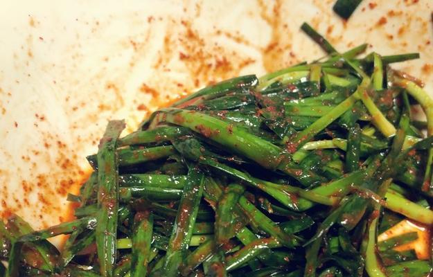 夏日清爽，来一份日式凉拌韭菜（健康美味）