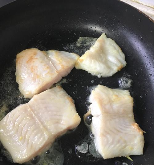 日式黑椒巴沙鱼柳的制作方法（以新鲜的鱼肉）