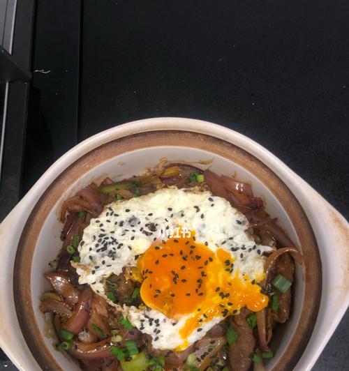 日式肥牛饭的制作方法（美味可口的日本料理）