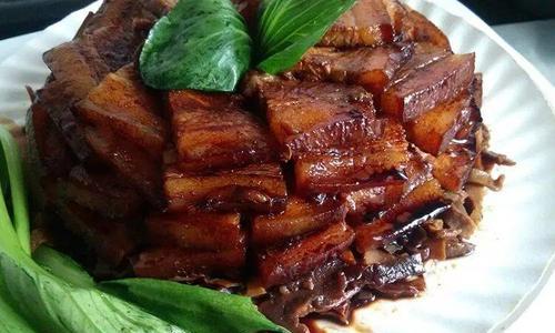 以人参花椒酱为主的家常烹饪（美食大师教你如何制作一份可口的人参花椒酱）