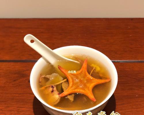 以人参虫草花响螺胡萝卜乌鸡汤为基础的滋补养生食谱