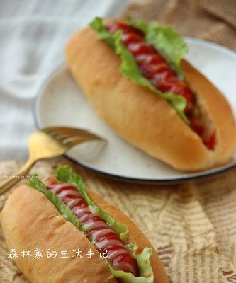 超级简单的热狗起司面包制作方法（制作美味热狗起司面包的秘诀）