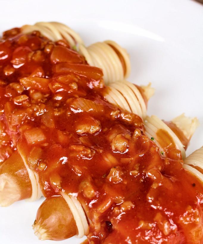 创意美食之热狗面（以热狗面为主材料）