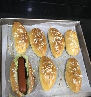 中式热狗的烹制技巧（用爱打造美味）