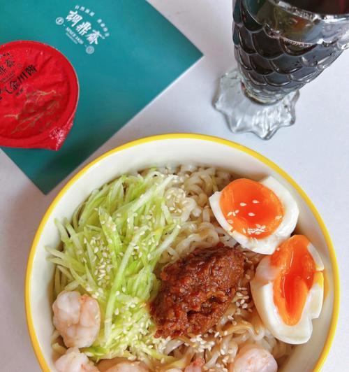 用热拌面创造美味佳肴（探秘热拌面的烹饪技巧）