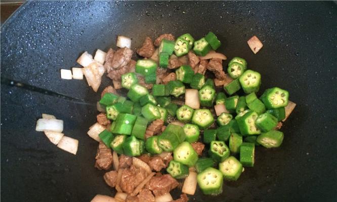 秋葵牛肉的做法（清热解毒）