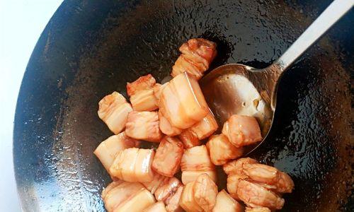 超级好吃的红烧肉怎么做？有哪些步骤和技巧？