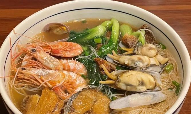 鲳鱼蛋黄面线怎么做？详细步骤和技巧是什么？
