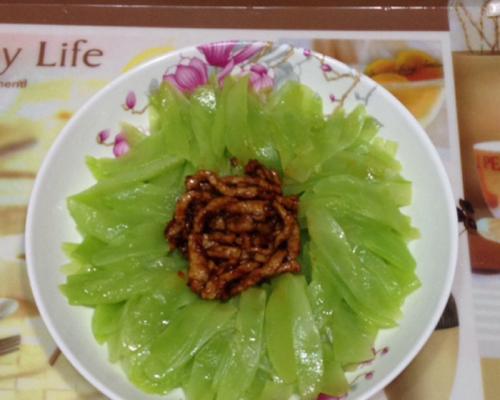 蝉衣莴笋肉丝的做法是什么？步骤详解如何做出口感鲜美？