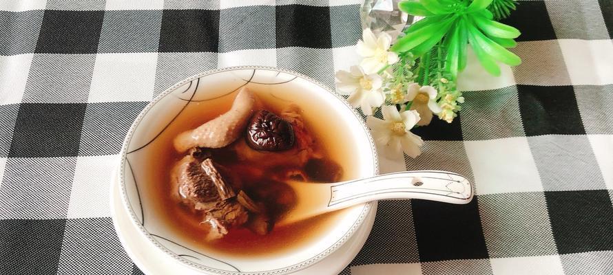 茶树菇老鸭汤怎么做？有哪些步骤和技巧？
