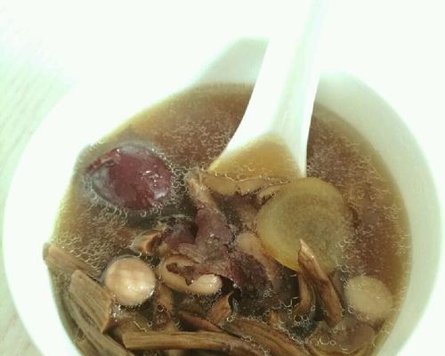 茶树菇鸡腿汤怎么做？步骤和常见问题解答？