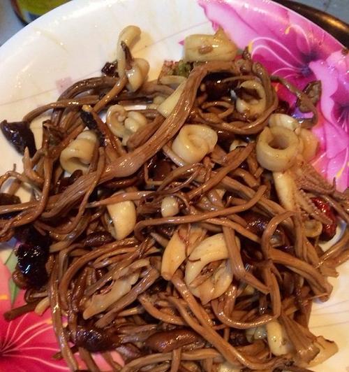茶树菇炒咸肉的做法是什么？步骤详解如何做？