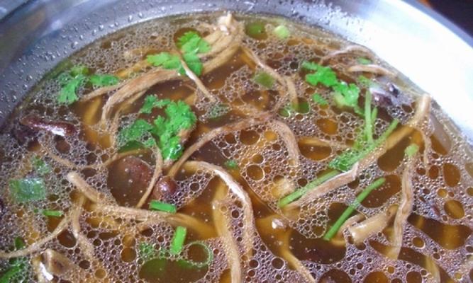 茶树菇炒白菜怎么做？步骤和技巧有哪些？