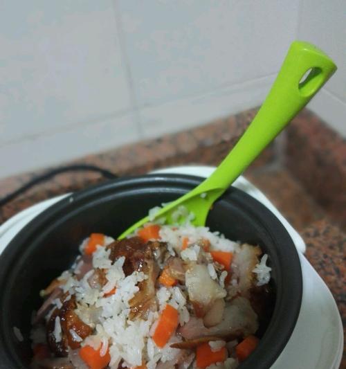 叉烧炒饭怎么做？有哪些简单步骤和技巧？