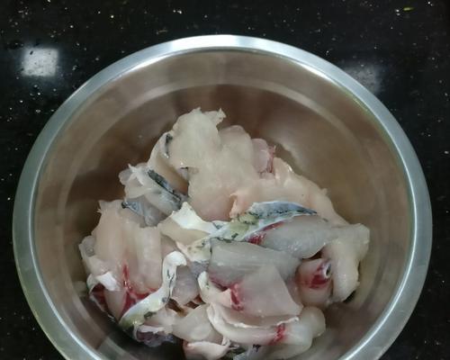 草鱼汤怎么做才鲜美？有哪些常见问题需要注意？
