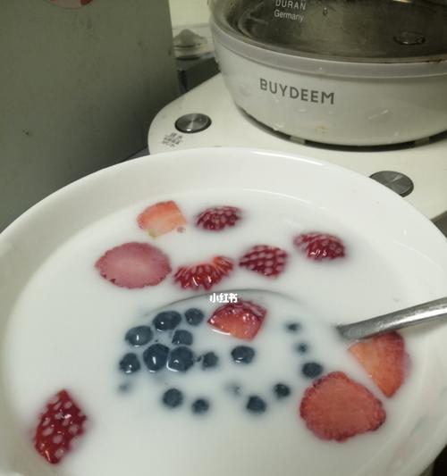草莓西米牛乳杯怎么做？步骤和常见问题解答？