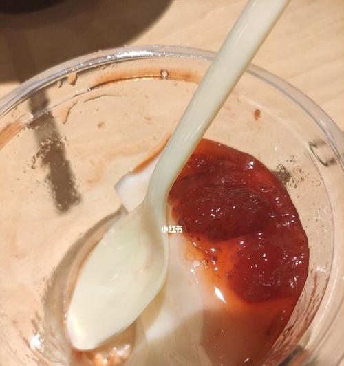 草莓双皮奶怎么做？步骤和技巧有哪些？