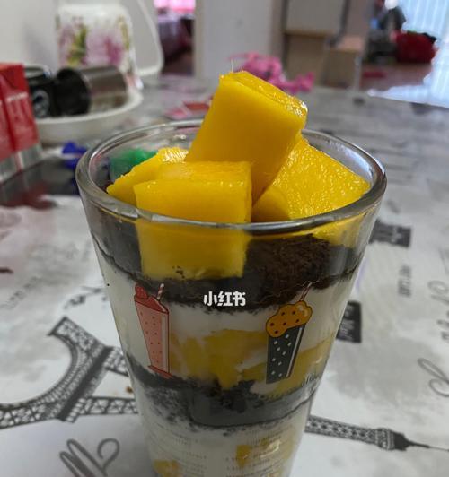 草莓芒果酸奶杯怎么做？步骤和材料有哪些？