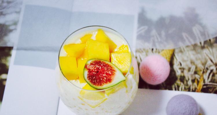 草莓芒果酸奶杯怎么做？步骤和材料有哪些？