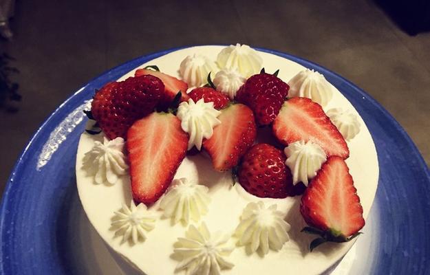 草莓果酱蛋糕怎么做？详细步骤和常见问题解答？