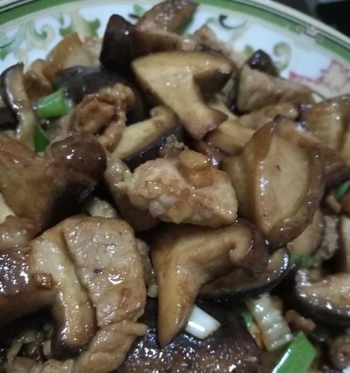 草菇炒肉怎么做才好吃？步骤和技巧是什么？