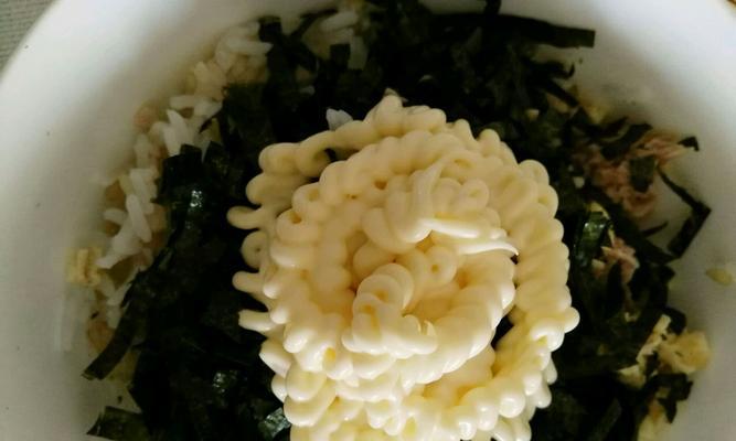 糙米花生豆浆怎么做？有哪些健康益处？
