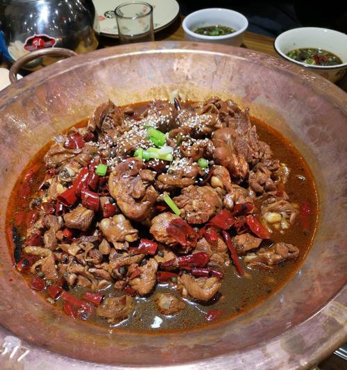 沧州火锅鸡怎么做？在家也能做出地道口味吗？