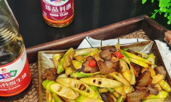 蚕豆瓣炒腊肉的做法是什么？如何炒制出美味的蚕豆瓣炒腊肉？