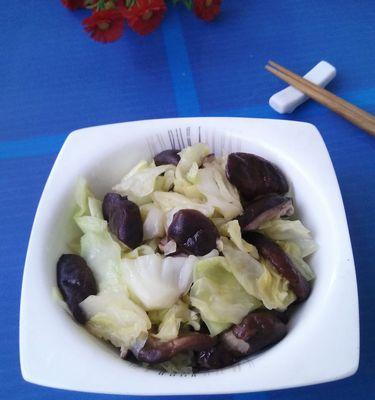 菜叶炒香菇怎么做？步骤和技巧有哪些？