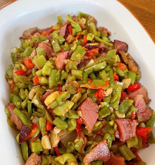 菜苔炒辣肉的做法是什么？如何炒出美味的辣肉？