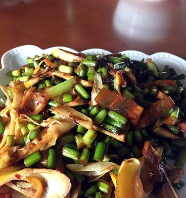 菜苔炒腊肉怎么做？步骤详解和常见问题解答？