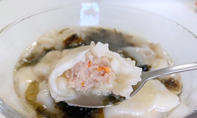 如何制作美味的菜肉馄饨？菜肉馄饨的做法有哪些常见问题解答？